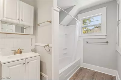 413 Crestwood Avenue, Akron, OH 44302 - Photo 23