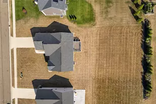 1544 Gate House Street NE, Canton, OH 44721 - Photo 37