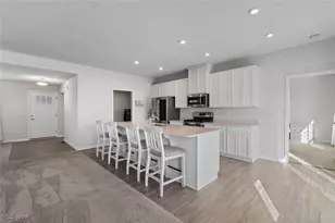 1544 Gate House Street NE, Canton, OH 44721 - Photo 15