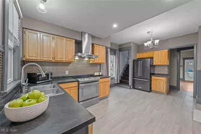 1364 Wooster Road W, Barberton, OH 44203 - Photo 11