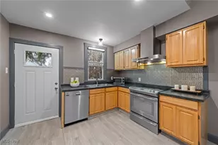 1364 Wooster Rd W, Barberton, OH 44203 - Photo 9