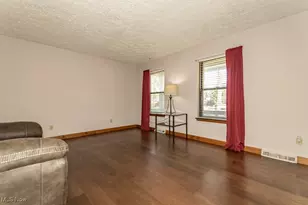 34840 Aspenwood Ln, Willoughby, OH 44094 - Photo 5