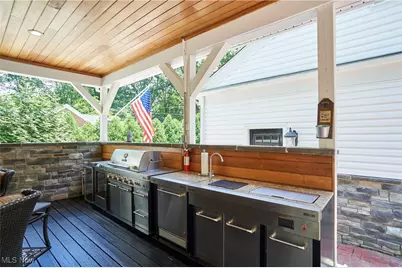 2285 Lancaster Road, Akron, OH 44313 - Photo 7