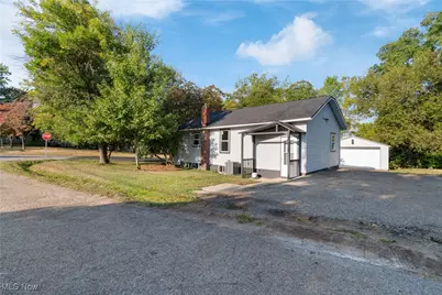 1515 Grand Boulevard, Barberton, OH 44203 - Photo 25
