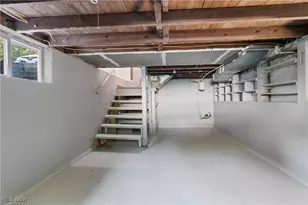 1515 Grand Blvd, Barberton, OH 44203 - Photo 23