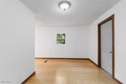 1515 Grand Boulevard, Barberton, OH 44203 - Photo 9