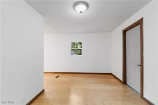 1515 Grand Blvd, Barberton, OH 44203 - Photo 9