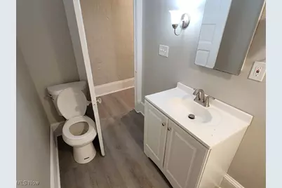 18112 Chagrin Boulevard, Huber Heights, OH 44122 - Photo 11