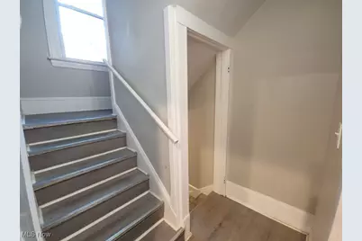 18112 Chagrin Boulevard, Huber Heights, OH 44122 - Photo 19