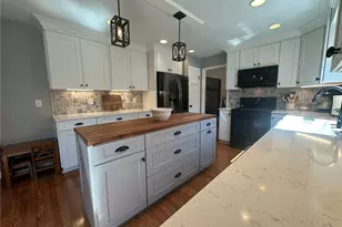 264 Windfall Ln, Wadsworth, OH 44281 - Photo 5