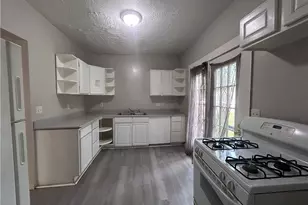 8103 Jeffries Ave, Loveland, OH 44105 - Photo 7