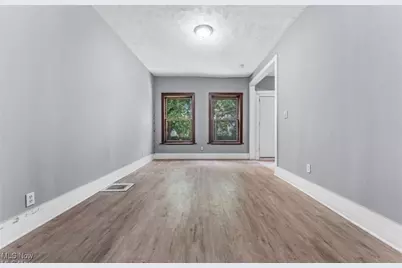 7507 Lawnview Avenue, Loveland, OH 44103 - Photo 9