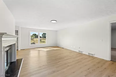 2236 Hartville Road, Hartville, OH 44260 - Photo 15