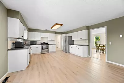 2236 Hartville Road, Hartville, OH 44260 - Photo 5