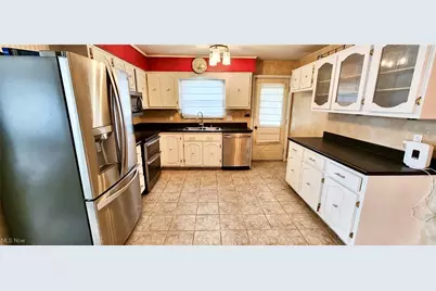 212 Wayne Avenue, Weirton, WV 26062 - Photo 5