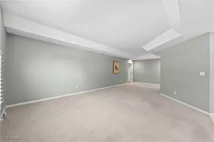 2107 Pearce Cir, Salem, OH 44460 - Photo 3