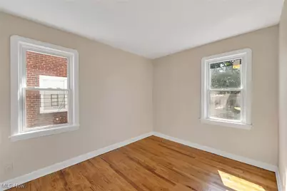 16004 Throckley Avenue, Loveland, OH 44128 - Photo 9