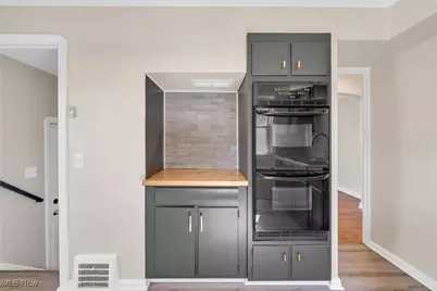 16004 Throckley Avenue, Loveland, OH 44128 - Photo 15