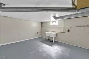 16004 Throckley Ave, Loveland, OH 44128 - Photo 19