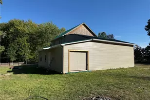 1939 Waterford Rd, East Palestine, OH 44413 - Photo 7