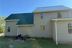 1939 Waterford Rd, East Palestine, OH 44413 - Photo 5