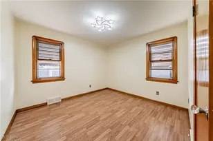 5901 Delora Ave, Loveland, OH 44144 - Photo 17