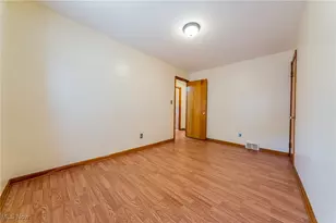 5901 Delora Ave, Loveland, OH 44144 - Photo 15