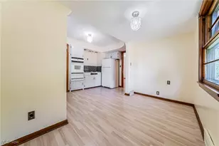 5901 Delora Ave, Loveland, OH 44144 - Photo 7