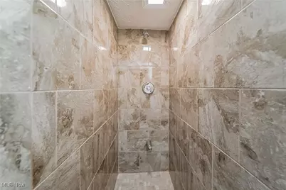 5901 Delora Avenue, Loveland, OH 44144 - Photo 23