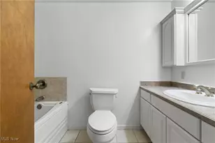 2410 Tanglewood Dr NE, Massillon, OH 44646 - Photo 25