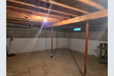 2410 Tanglewood Drive NE, Massillon, OH 44646 - Photo 33