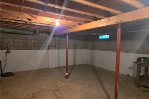 2410 Tanglewood Dr NE, Massillon, OH 44646 - Photo 33