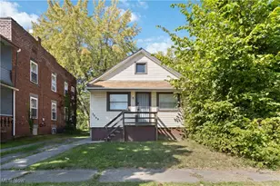 3022 E 125th St, Loveland, OH 44120 - Photo 1