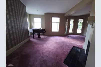 37 N 4th Street, Martins Ferry, OH 43935 - Photo 3