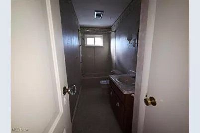 37 N 4th Street, Martins Ferry, OH 43935 - Photo 7