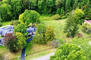 4810 Logan Way, Hubbard, OH 44425 - Photo 9