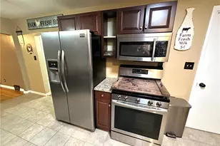 1720 Sequoya Dr, Youngstown, OH 44514 - Photo 5