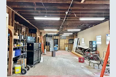 3177 Elyria Avenue, Lorain, OH 44055 - Photo 15