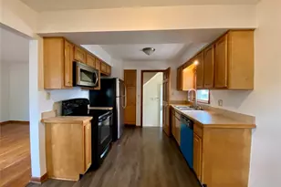 1881 17th St SW, Akron, OH 44314 - Photo 7