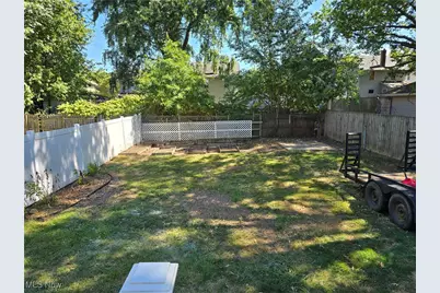 979 Neptune Avenue, Akron, OH 44301 - Photo 3