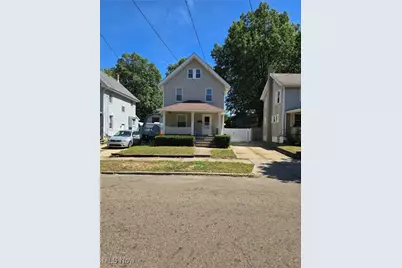 979 Neptune Avenue, Akron, OH 44301 - Photo 1