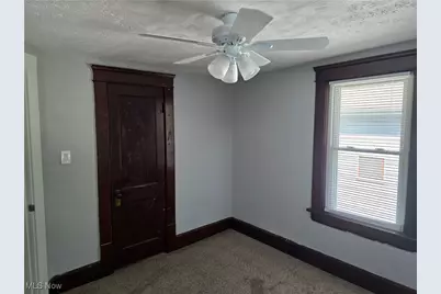979 Neptune Avenue, Akron, OH 44301 - Photo 15