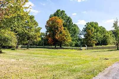 8131 Leffingwell Road, Canfield, OH 44406 - Photo 27