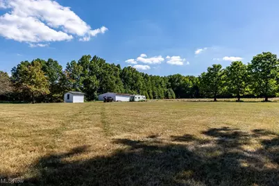 8131 Leffingwell Road, Canfield, OH 44406 - Photo 15