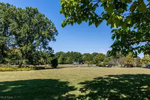 8131 Leffingwell Rd, Canfield, OH 44406 - Photo 9