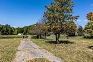 8131 Leffingwell Rd, Canfield, OH 44406 - Photo 11