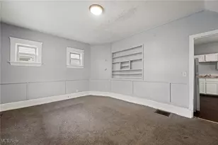 1563 W 102nd St, Loveland, OH 44102 - Photo 5