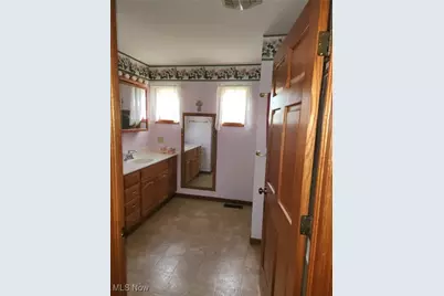 5747 E Clinton Street, Albany, OH 45710 - Photo 13