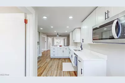 1613 23rd Street, Cuyahoga Falls, OH 44223 - Photo 11