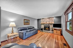 12977 Main Market Rd, Garrettsville, OH 44231 - Photo 7